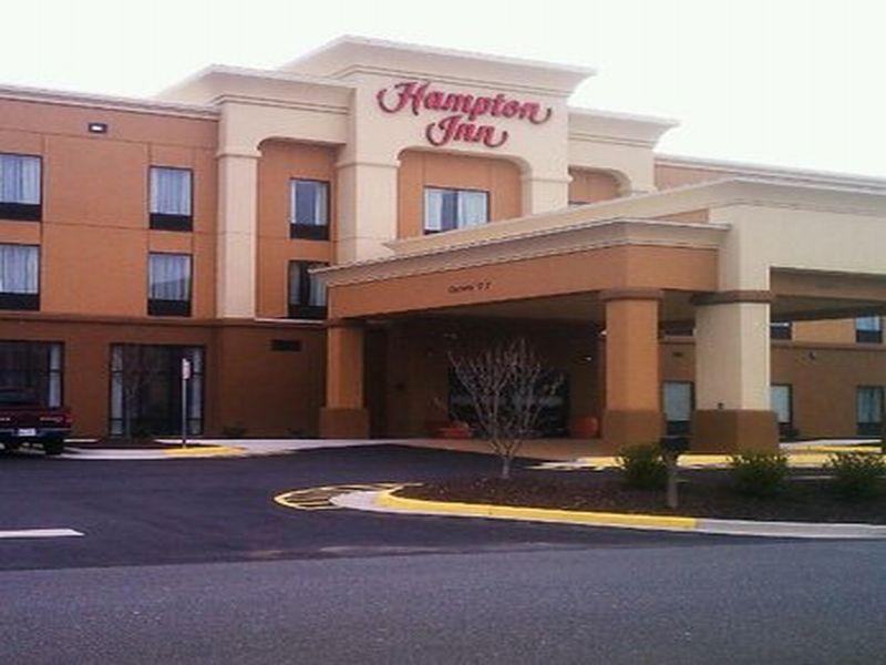 Hampton Inn Dahlgren Exterior photo