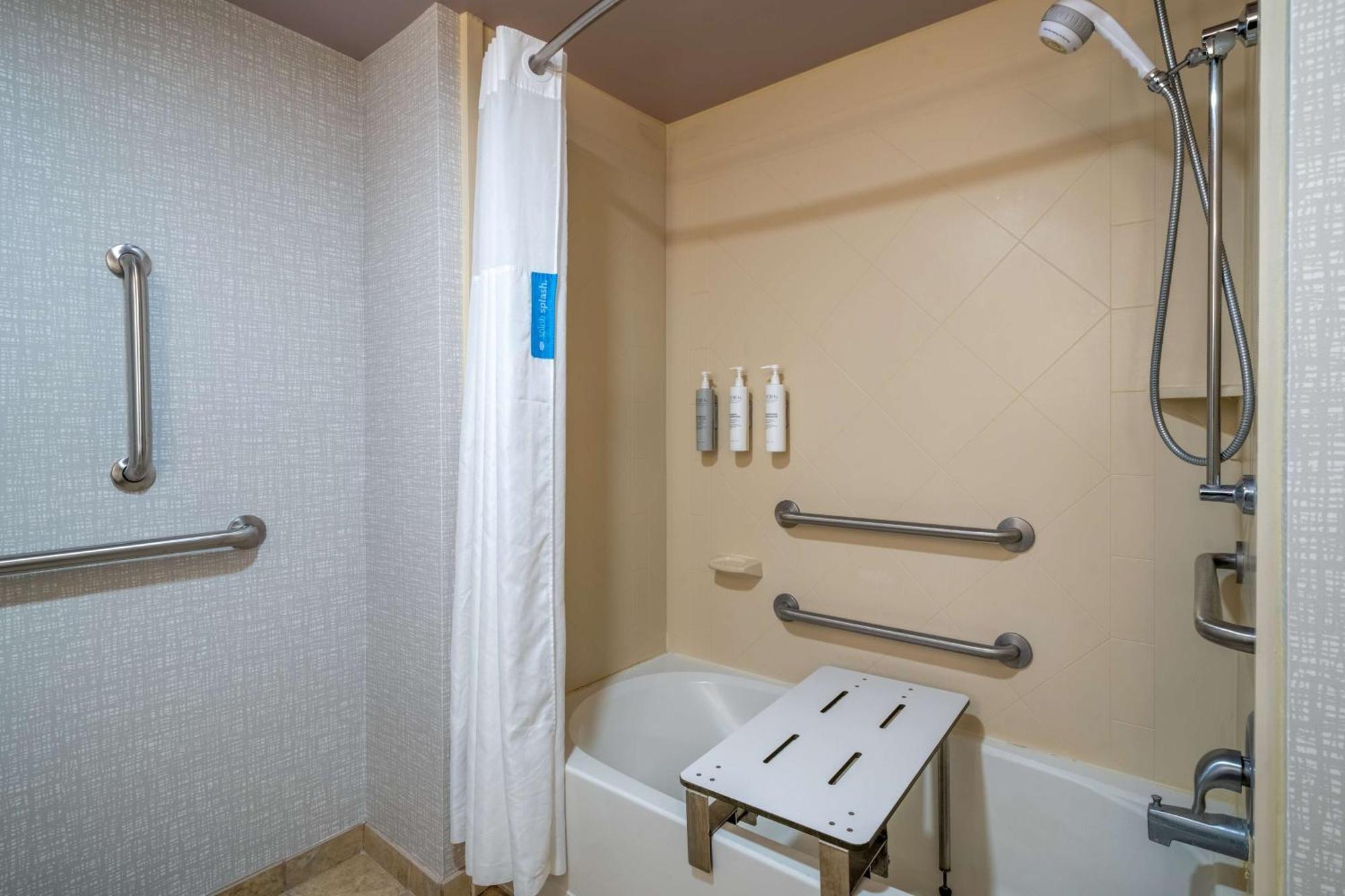 Hampton Inn Dahlgren Exterior photo